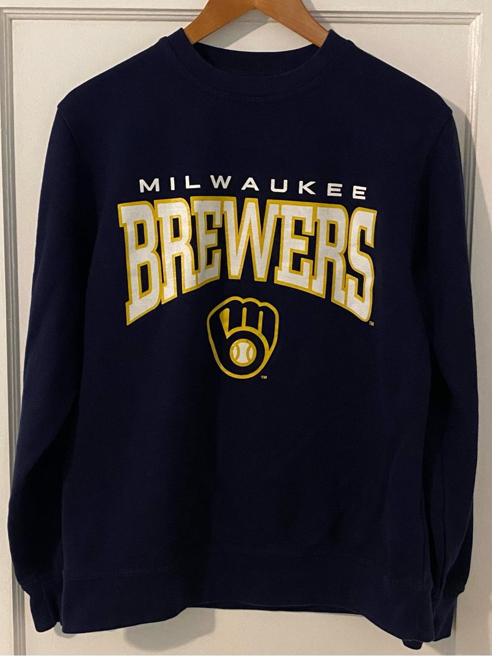 Milwaukee Brewers Men’s Medium Sweatshirt